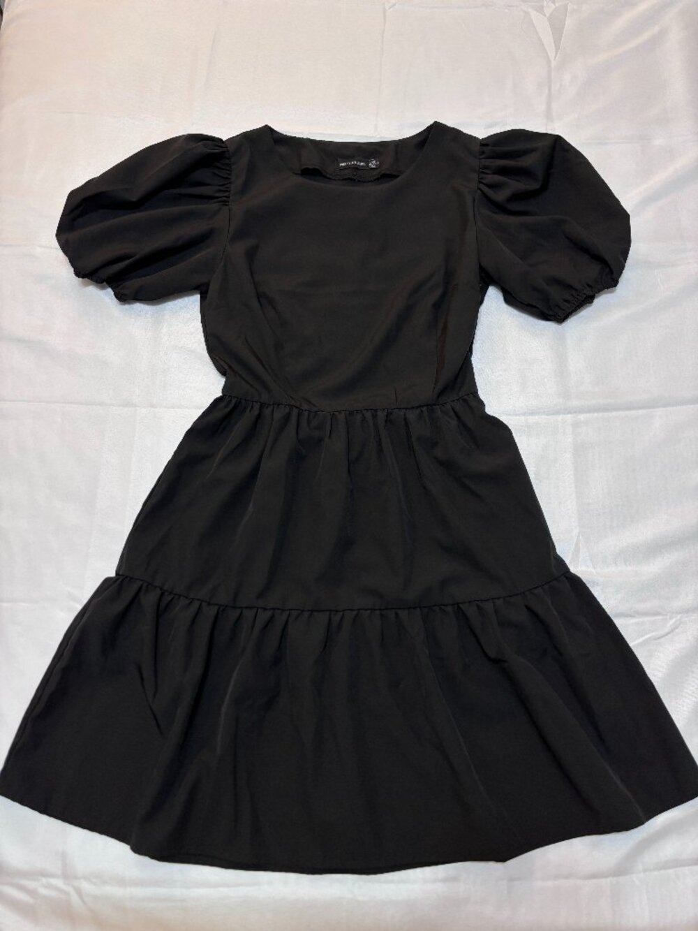 PrettyLittleThing Black Puff Sleeve Tiered Mini Dress Size US 2